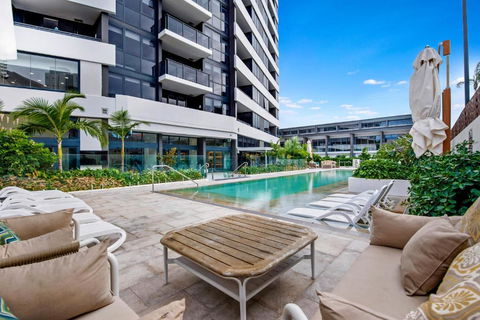 Ruby Building - Self Contained, Privately Managed Apartments - Accommodation Gladstone 0