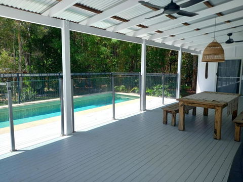 Sandyfeet House - Accommodation Gladstone 3