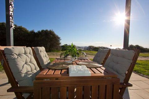Sandy Feet 1 Beach Stayz Semaphore - Accommodation Gladstone 1