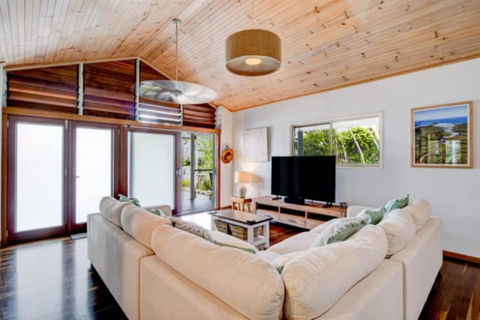 Sandalwood - Accommodation Gladstone 0