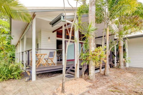 Sandalwood - Accommodation Gladstone 3