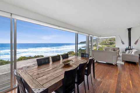 Sandbanks - Accommodation Gladstone 2