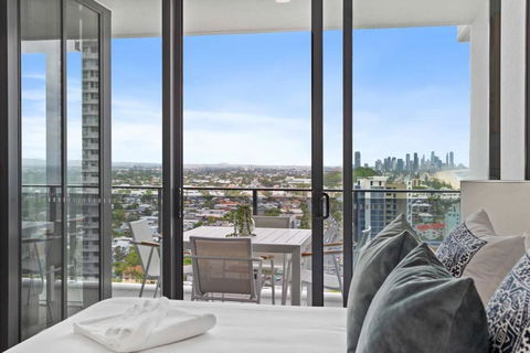 Sandbar 124 - Hosted By Burleigh Letting - Accommodation Gladstone 1