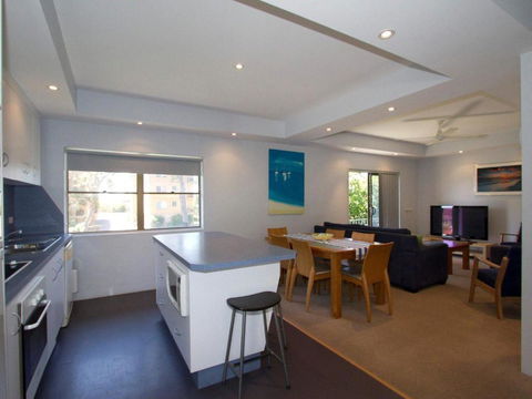 Sandcastle 7 With WiFi - Accommodation Gladstone 2