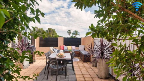 Sandcastle Shores - Accommodation Gladstone 0