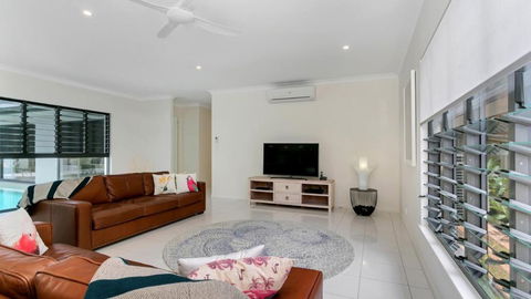 Sandcastles - Palm Cove - Accommodation Gladstone 3