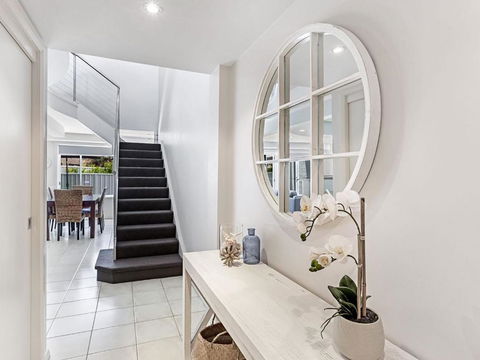 Sandcastles 7 8 Ala Moana Way - Accommodation Gladstone 2