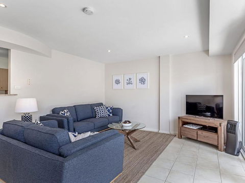 Sandcastles 7 8 Ala Moana Way - Accommodation Gladstone 3