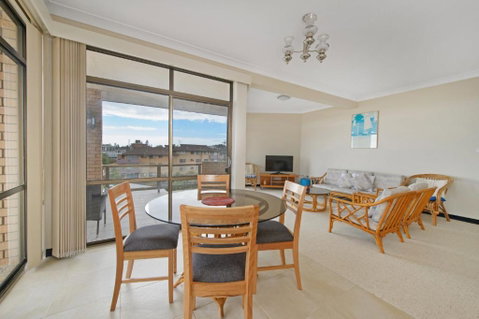 Sandpiper 9 25 Waugh Street - Accommodation Gladstone 2