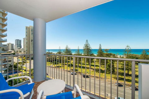 Sandpiper Broadbeach - Accommodation Gladstone 3