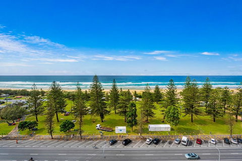 Sandpiper Broadbeach - Accommodation Gladstone 0