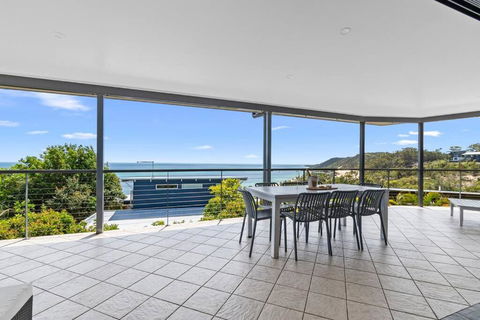 Sands On Moreton - Accommodation Gladstone 3