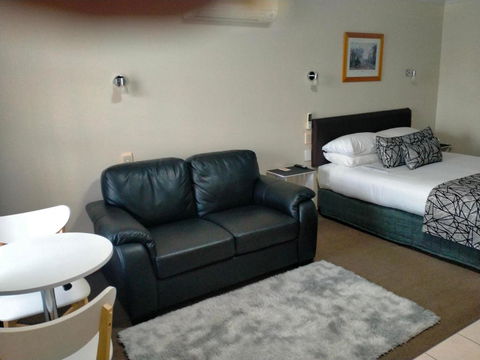 Sandstock Motor Inn Armidale - Accommodation Gladstone 1