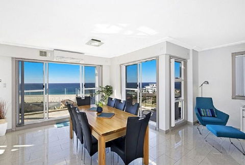 Sandy Cove Apartment The Entrance 31 - Accommodation Gladstone 0