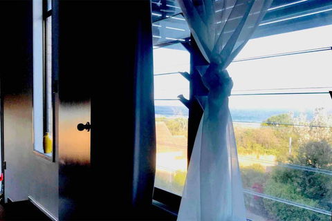 Sea Breeze - Blue Ocean Views & Pool - Accommodation Gladstone 2