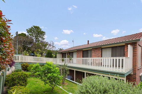 Sea Glimpse At Nelson Bay - Accommodation Gladstone 1