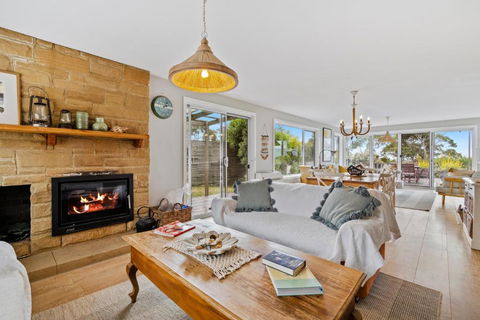 Sea Views At Spring Beach Tasmanias East Coast - Accommodation Gladstone 2
