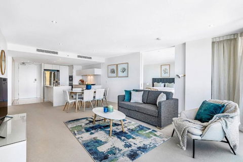 Seabreeze - 18th Floor Oracle - Accommodation Gladstone 1