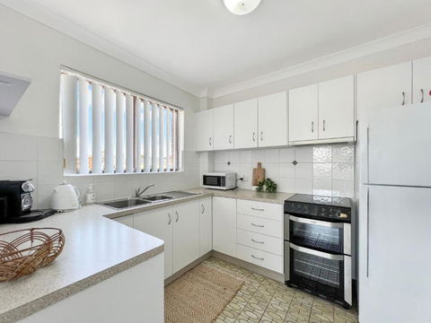 Seabreeze 7 - Accommodation Gladstone 2
