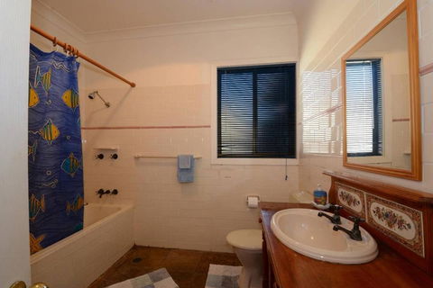 Seahaven Beach House - Shellharbour - Accommodation Gladstone 1