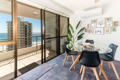 Seaside Serenity Ocean Views & Pool - Accommodation Gladstone 3