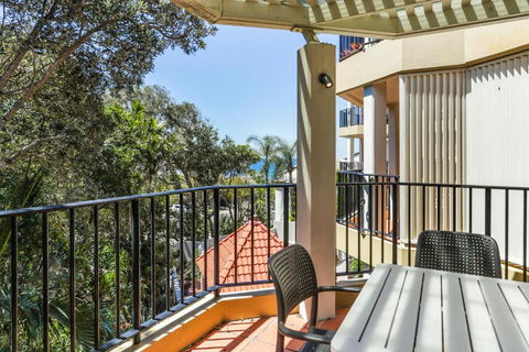 Seaside Apartment Minutes From Sunshine Beach - Accommodation Gladstone 0