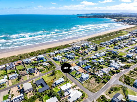 Seaside Days 6 Day Ave Middleton - Linen Included - Accommodation Gladstone 0