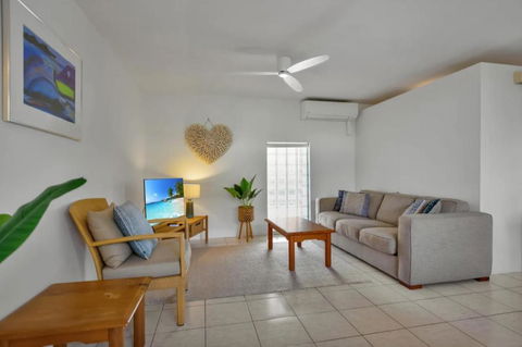 Seaside Gem - Accommodation Gladstone 3