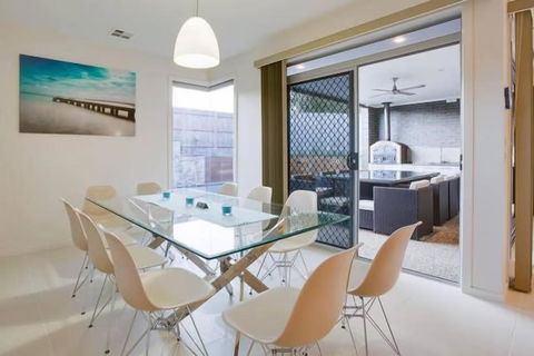 Seaside Sanctuary At Cowes - Accommodation Gladstone 3