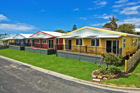 Seaview Beach House 1 - Accommodation Gladstone 0