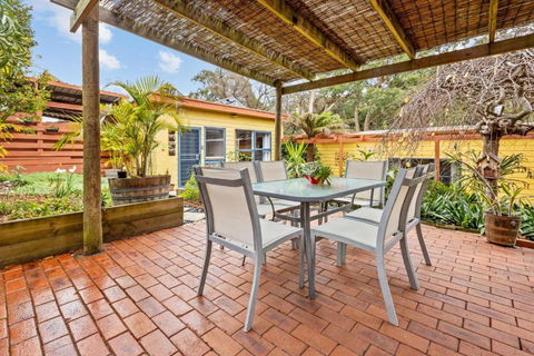 Seaview Hideaway - Accommodation Gladstone 1