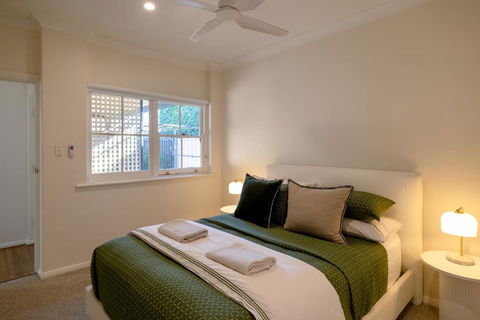 Serene Retreat On The City Fringe - Accommodation Gladstone 2