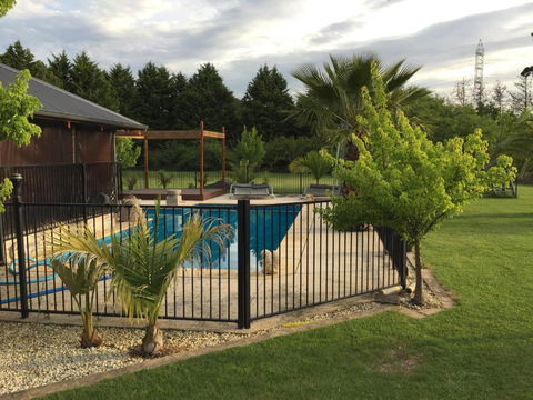 Serenity - Accommodation Gladstone 0