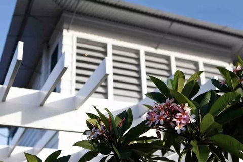 Serenity Beach Retreat - Accommodation Gladstone 0