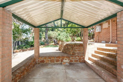 Serenity Haven - Accommodation Gladstone 1