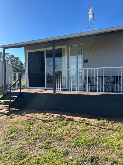 Serenity Plus - Accommodation Gladstone 2