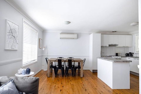 Sharp Road - Comfy & Cosy Near Hospital And Cadia - Accommodation Gladstone 2