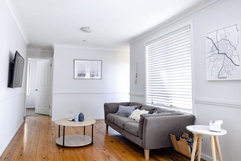 Sharp Road - Comfy & Cosy Near Hospital And Cadia - Accommodation Gladstone 1