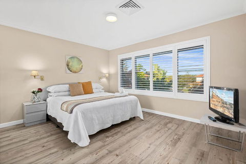 Shearwater Place - Accommodation Gladstone 2