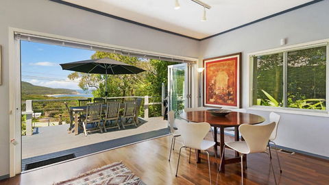 Short Stroll To Killcare Beach - Accommodation Gladstone 2