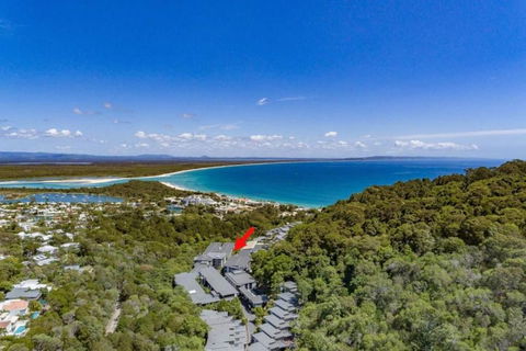 Short Stroll To Main Beach 9212 - Accommodation Gladstone 0