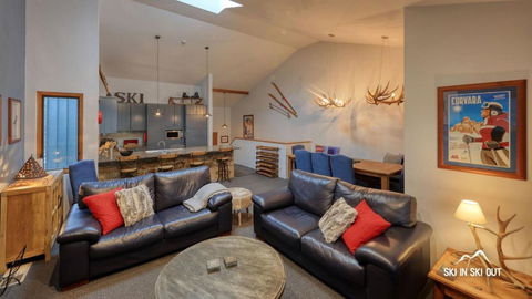 Ski In Ski Out 11 - Accommodation Gladstone 0