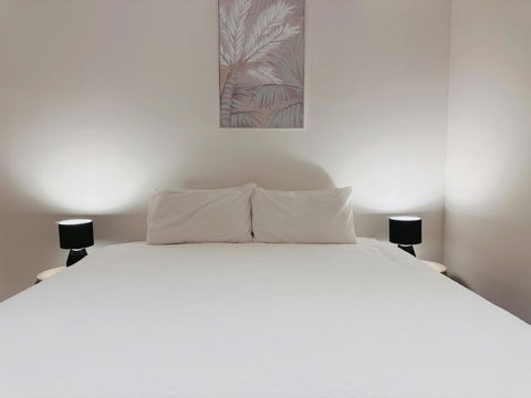 Skyscape Spectacle 3Bedrooms Panorama Views - Accommodation Gladstone 0