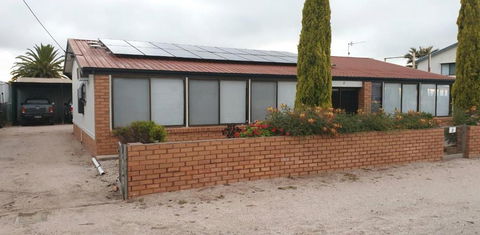 Smoky Bay Holiday Home - Accommodation Gladstone 0