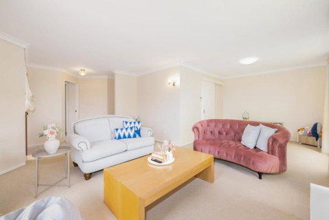 Spacious 3-BR Haven Prime Location Shopping Centre - Accommodation Gladstone 0