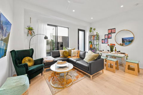 StayCentral - Boulevard Gardens (Coburg) - Accommodation Gladstone 0
