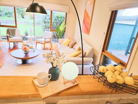 Stunning Family Home The Heart Of Box Hill North - Accommodation Gladstone 2
