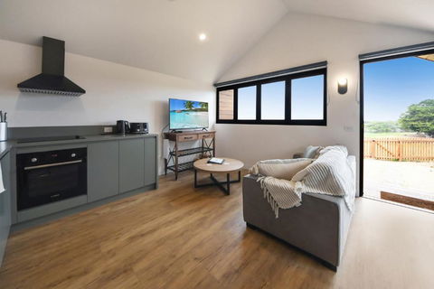 Surrey River Hideaway - Accommodation Gladstone 2