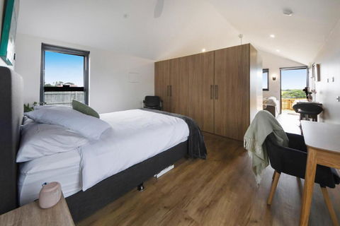 Surrey River Hideaway - Accommodation Gladstone 3