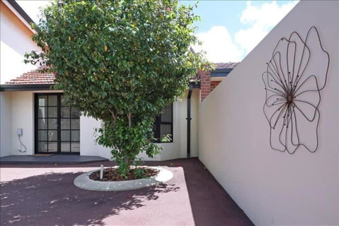 Swan River Applecross Heathcote Park 1BR Villa - Accommodation Gladstone 2
